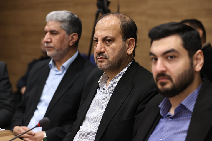 حضور حاجی بابایی در نشست ستاد عالی بزرگداشت دهه فجر  استان گلستان