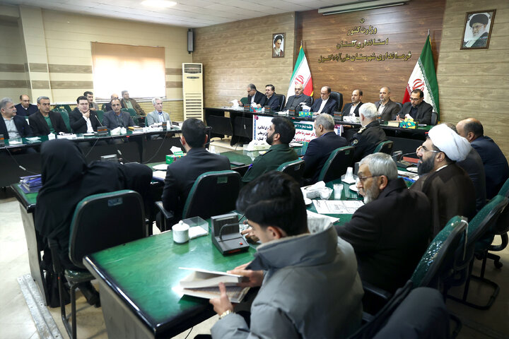 حضور حاجی بابایی نایب رئیس مجلس در شورای عالی آموزش و پرورش شهرستان علی آباد کتول