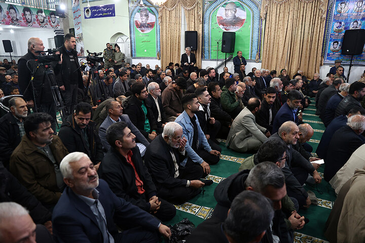 حضور دکتر حاجی‌بابایی در یادواره شهدای روستای رحمت‌آباد کتول