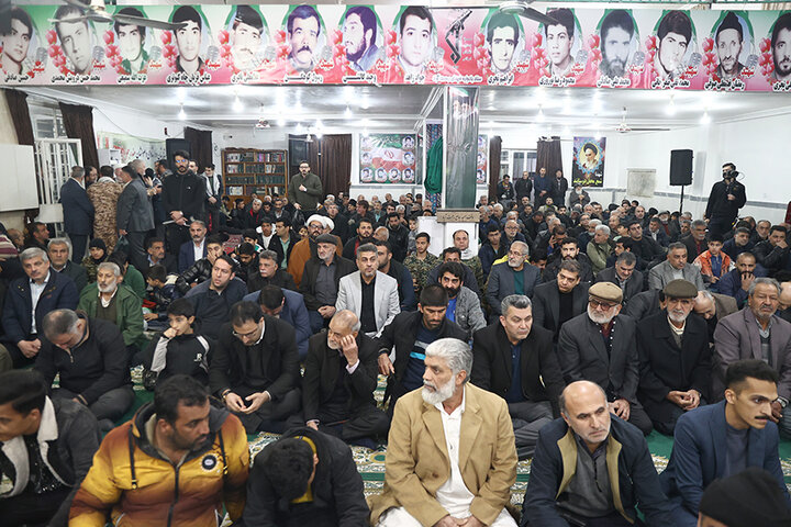 حضور دکتر حاجی‌بابایی در یادواره شهدای روستای رحمت‌آباد کتول