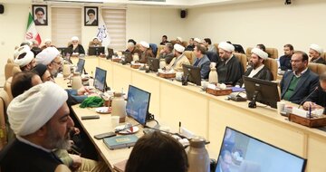 هم‌افزایی حوزه‌های علمیه و دانشگاه‌ها برای تقویت مبانی فقهی قوانین کشور  