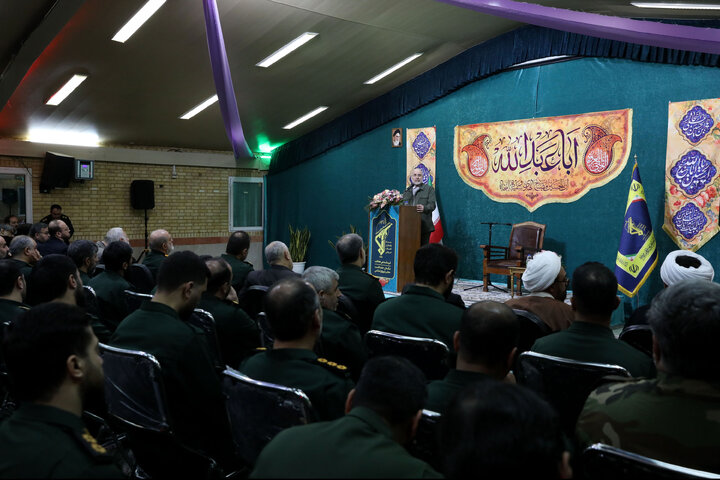 حضور رئیس مجلس شورای اسلامی در جمع پاسداران یگان حفاظت مجلس