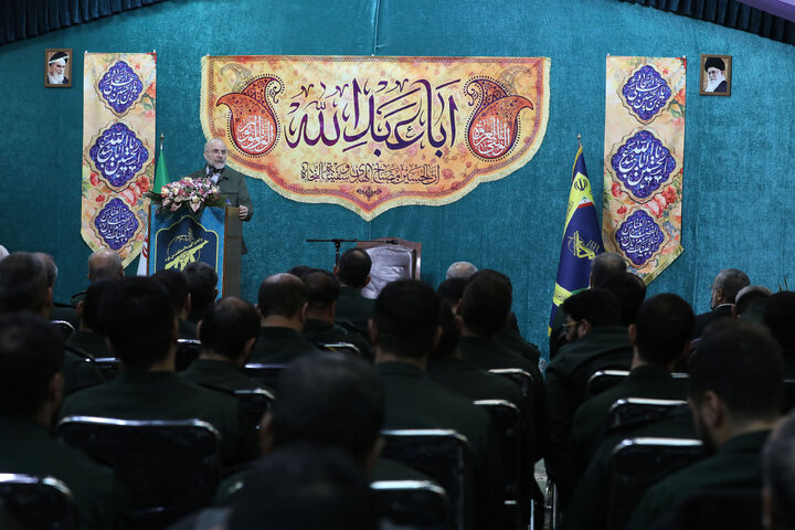 حضور رئیس مجلس شورای اسلامی در جمع پاسداران یگان حفاظت مجلس