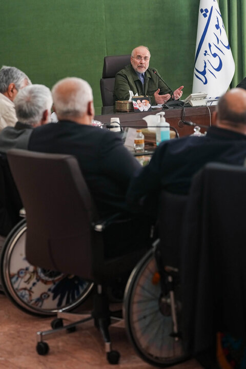 دیدار جمعی از جانبازان و ایثارگران با دکتر قالیباف