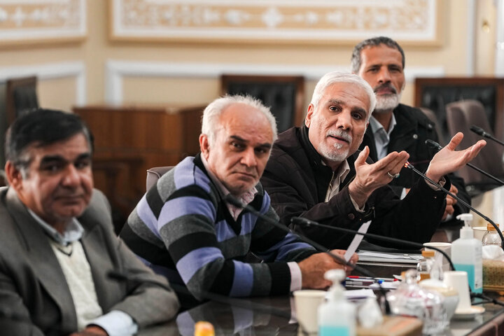 دیدار جمعی از جانبازان و ایثارگران با دکتر قالیباف