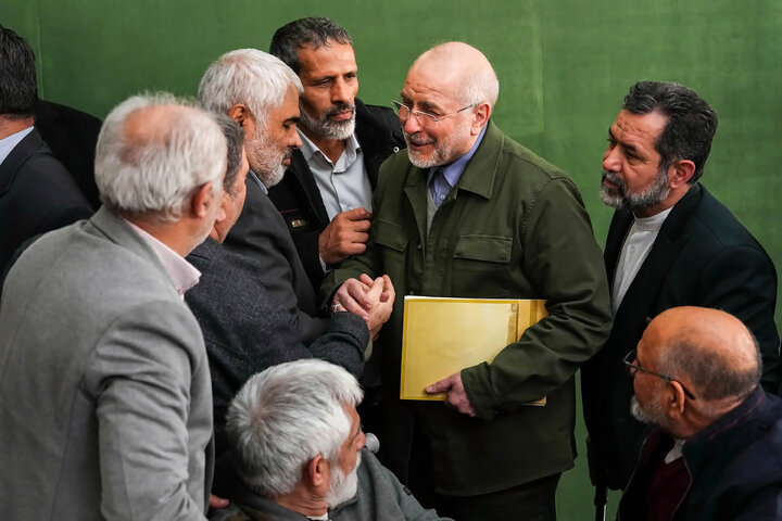 دیدار جمعی از جانبازان و ایثارگران با دکتر قالیباف