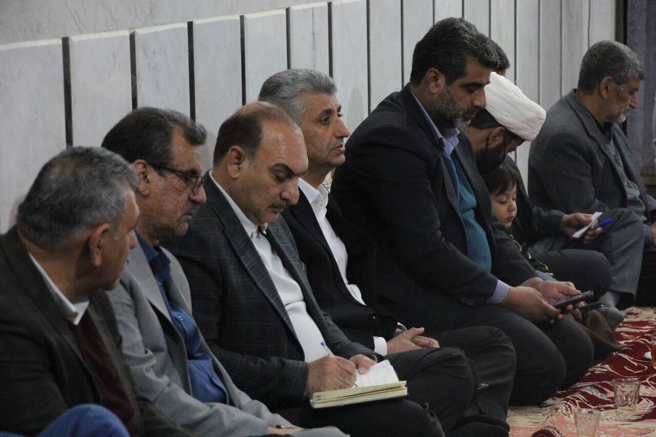 بررسی راهکارهای توسعه اقتصادی شیلات در دیدار نماینده سیستان با مدیرکل شیلات استان/بررسی مطالبات مردم گلآباد سفلی