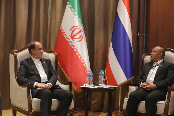 دیدار حمیدرضا حاجی بابایی نایب رئیس مجلس و کریانگکرای سیریراک نایب رئیس سنای تایلند