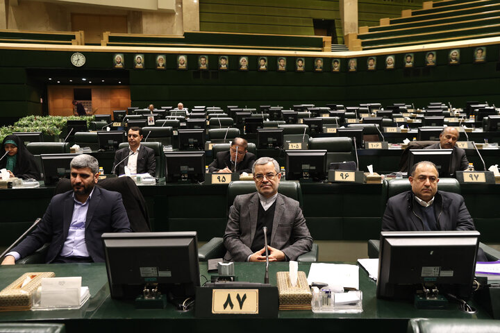 نشست نوبت صبح دوشنبه 6 بهمن ماه کمیسیون تلفیق بودجه 1405