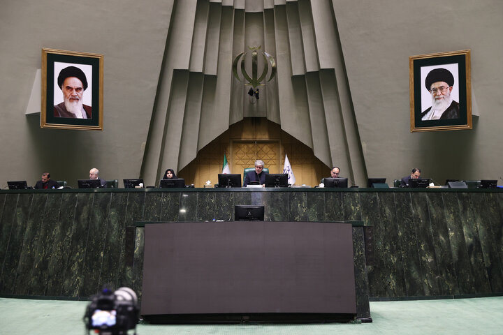 نشست نوبت صبح دوشنبه 6 بهمن ماه کمیسیون تلفیق بودجه 1405