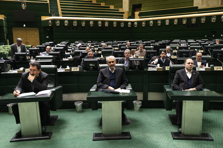 نشست نوبت صبح دوشنبه 6 بهمن ماه کمیسیون تلفیق بودجه 1405