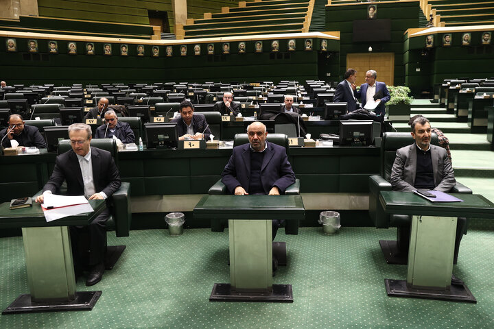 نشست نوبت صبح دوشنبه 6 بهمن ماه کمیسیون تلفیق بودجه 1405