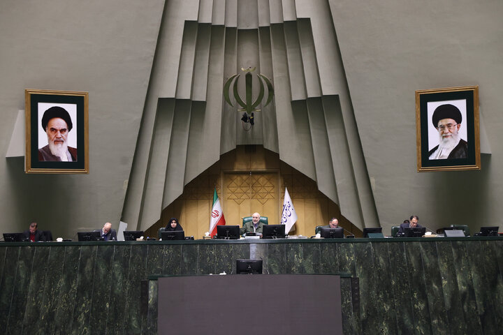 نشست نوبت صبح دوشنبه 6 بهمن ماه کمیسیون تلفیق بودجه 1405