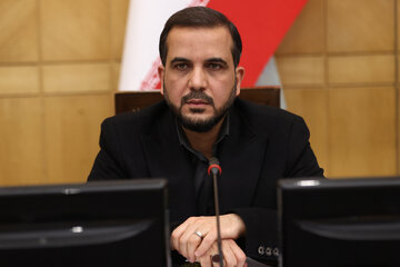 کف افزایش حقوق نباید خارج از بازه ۲۱ تا ۴۳ درصد است