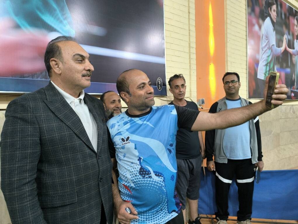 حضور نماینده سیستان در سالن پینگ پنگ مجموعه ورزشی شهید طباطبایی زابل