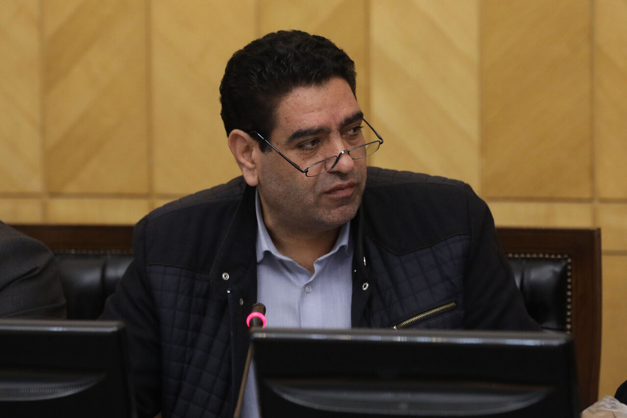 دولت به جای ساخت مسکن تسهیل گر باشد