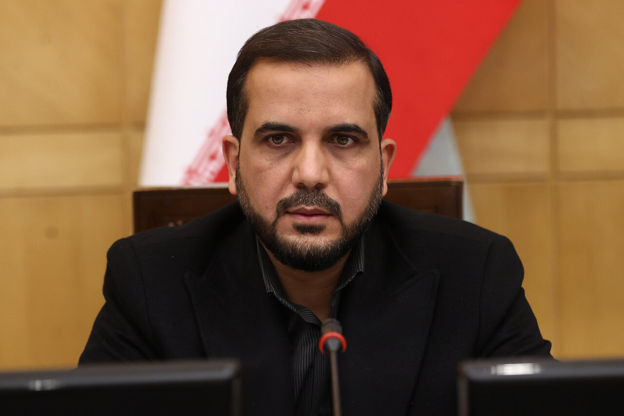 مذاکره برای مذاکره قابل پذیرش نیست/ حفظ صنعت هسته‌ای خط قرمز است