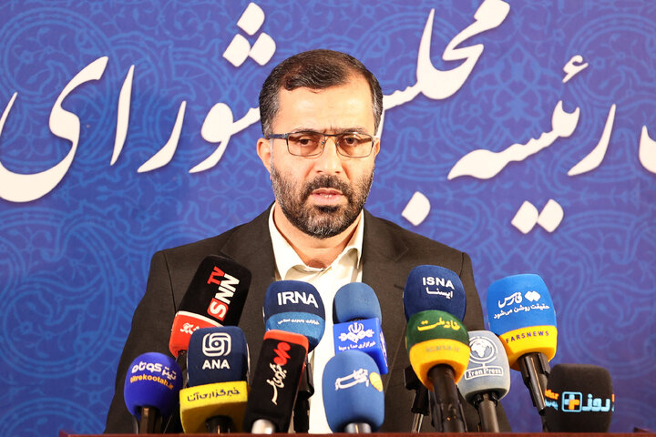 نشست خبری چهارشنبه 8 بهمن سخنگوی هیات رئیسه مجلس