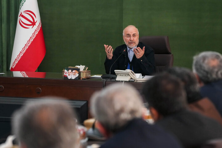 دیدار جمعی از رؤسای دانشگاه‌های سراسر کشور با دکتر قالیباف