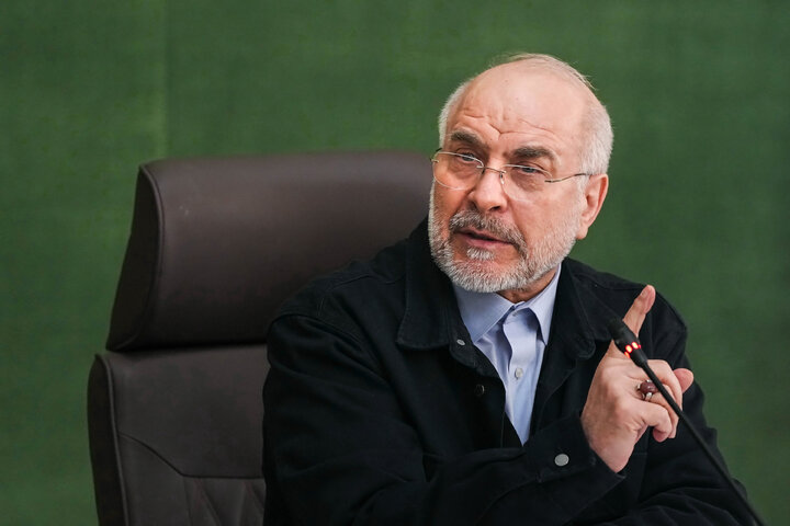 دیدار جمعی از رؤسای دانشگاه‌های سراسر کشور با دکتر قالیباف