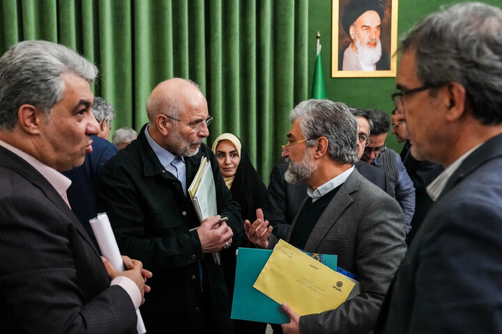 دیدار جمعی از رؤسای دانشگاه‌های سراسر کشور با دکتر قالیباف