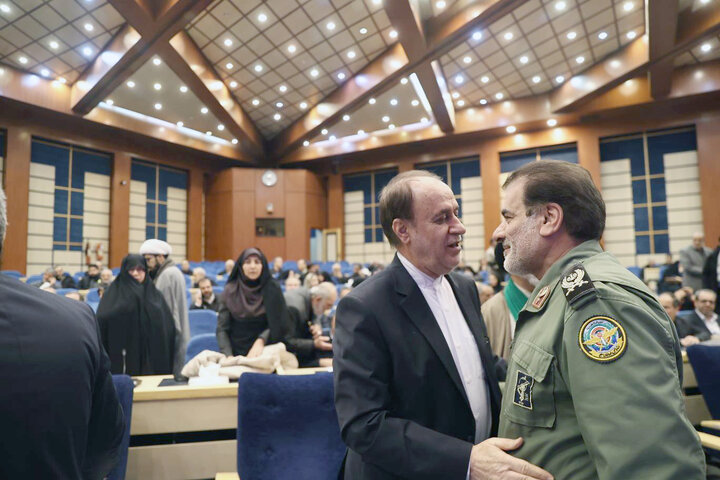 حاجی بابایی در همایش خادمان حضور استان همدان