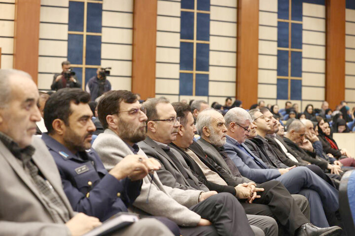 حاجی بابایی در همایش خادمان حضور استان همدان