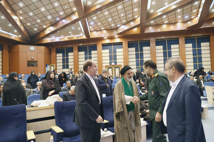 حاجی بابایی در همایش خادمان حضور استان همدان