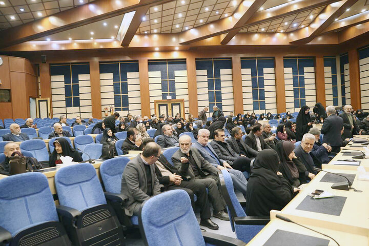 حاجی بابایی در همایش خادمان حضور استان همدان