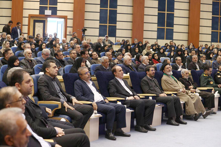 حاجی بابایی در همایش خادمان حضور استان همدان