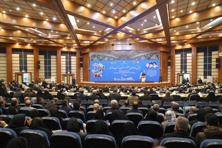 حاجی بابایی در همایش خادمان حضور استان همدان