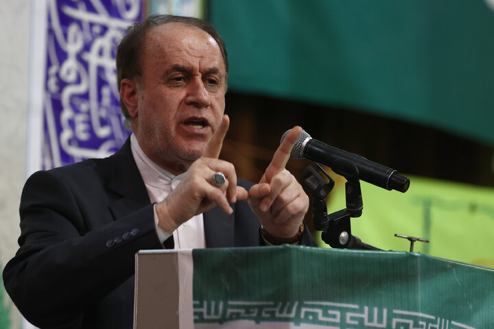 سخنرانی دکتر حاجی‌بابایی در جمع مردم کبودرآهنگ