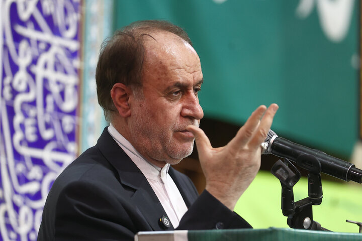 سخنرانی دکتر حاجی‌بابایی در جمع مردم کبودرآهنگ