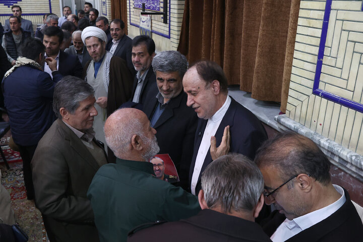 سخنرانی دکتر حاجی‌بابایی در جمع مردم کبودرآهنگ