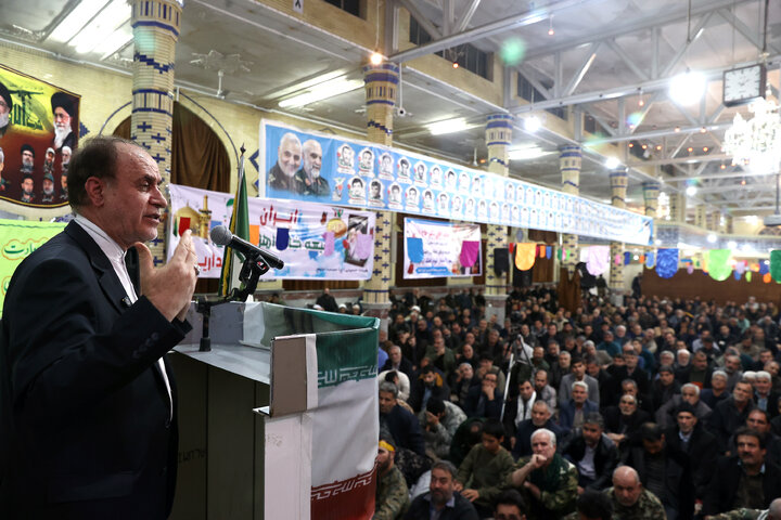 سخنرانی دکتر حاجی‌بابایی در جمع مردم کبودرآهنگ