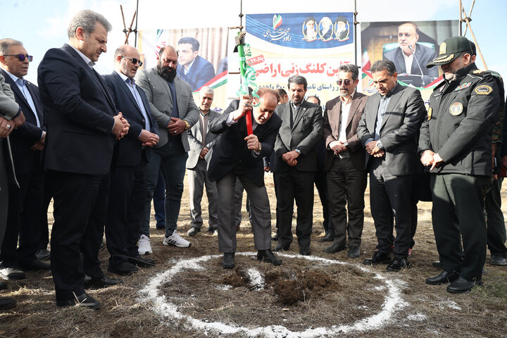 حضور دکتر حاجی‌بابایی در مراسم آيین کلنگ‌زنی اداره کل راه و شهرسازی استان همدان