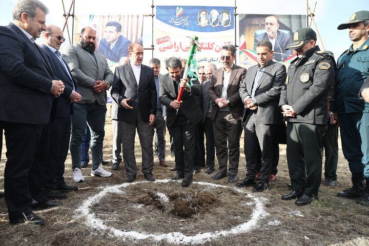 حضور دکتر حاجی‌بابایی در مراسم آيین کلنگ‌زنی اداره کل راه و شهرسازی استان همدان