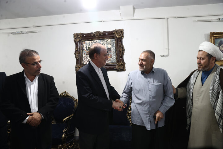 بازدید نائب‌رئیس مجلس از گلزار شهدای کبودرآهنگ استان همدان