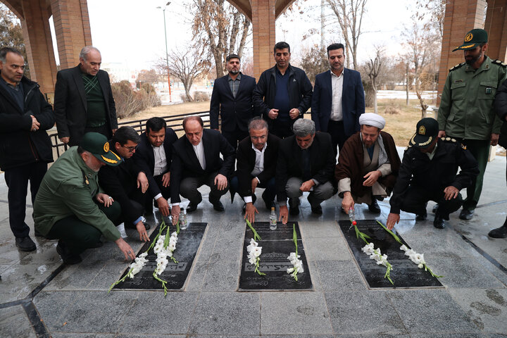 بازدید نائب‌رئیس مجلس از گلزار شهدای کبودرآهنگ استان همدان