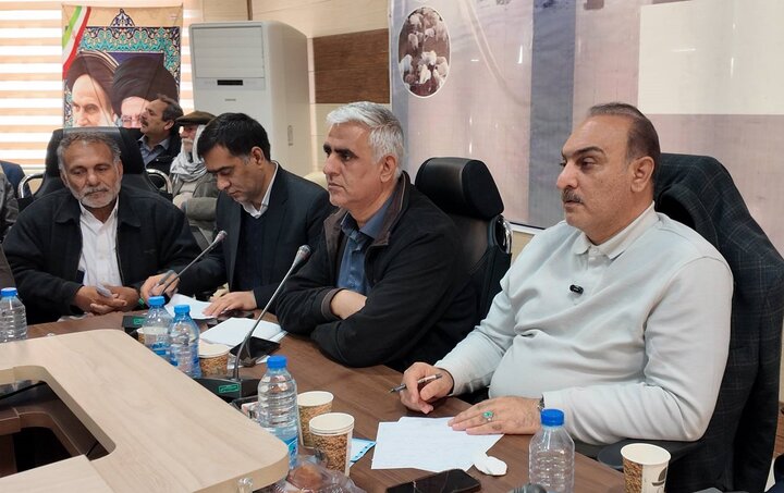 بررسی مسائل و مطالبات مردمی شهرستان نیمروز با حضور نماینده سیستان