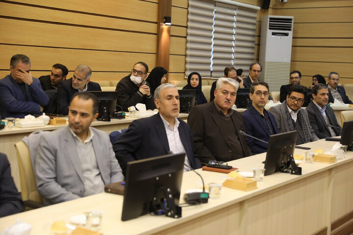 حضور حاجی بابایی در نشست شورای اداری استان زنجان