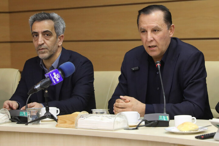 حضور حاجی بابایی در نشست شورای اداری استان زنجان