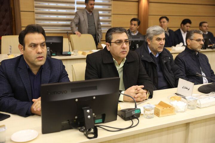 حضور حاجی بابایی در نشست شورای اداری استان زنجان