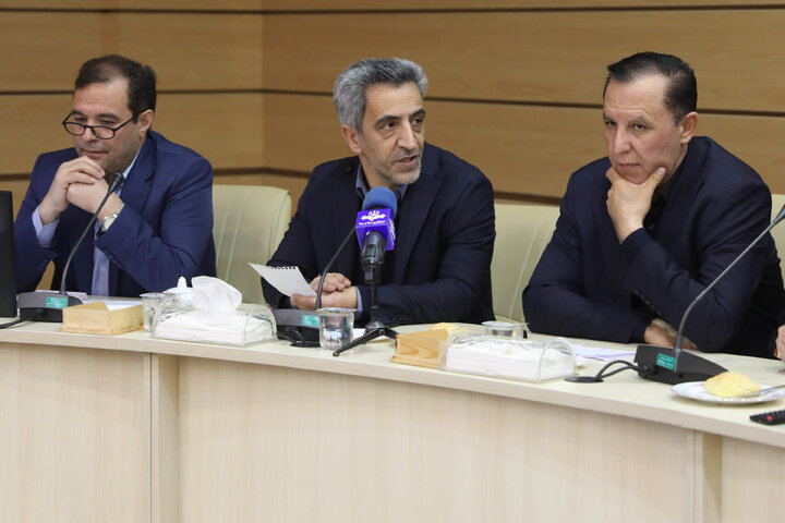 حضور حاجی بابایی در نشست شورای اداری استان زنجان