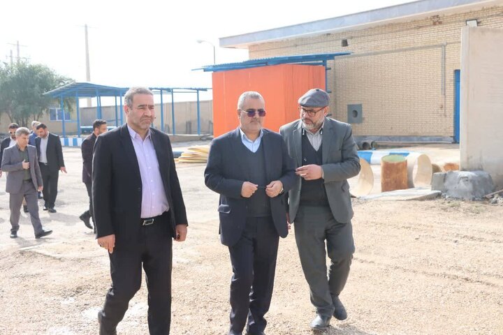 بازدید خنفری از تأسیسات آبرسانی شهدای بوزی و پیگیری مشکلات آب شرب روستای دیمه یعقوب