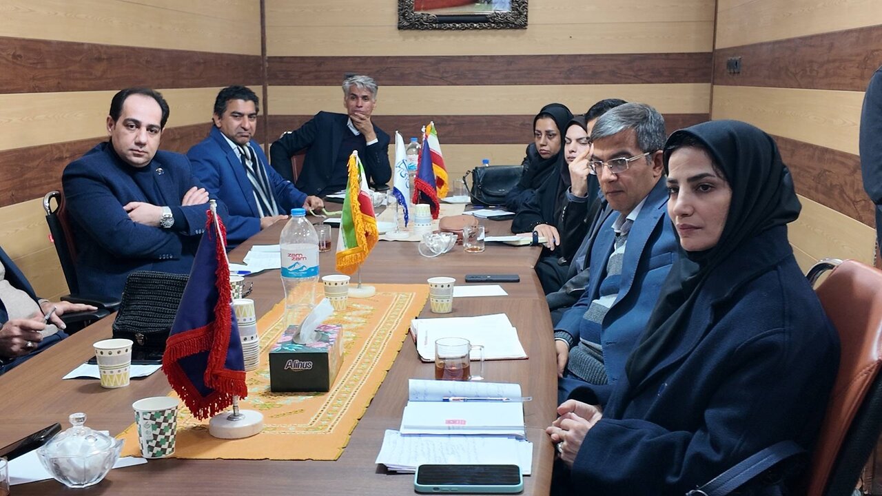 نشست هم‌اندیشی نماینده سیستان با ریاست و اعضای هیئت‌رئیسه پژوهشگاه زابل