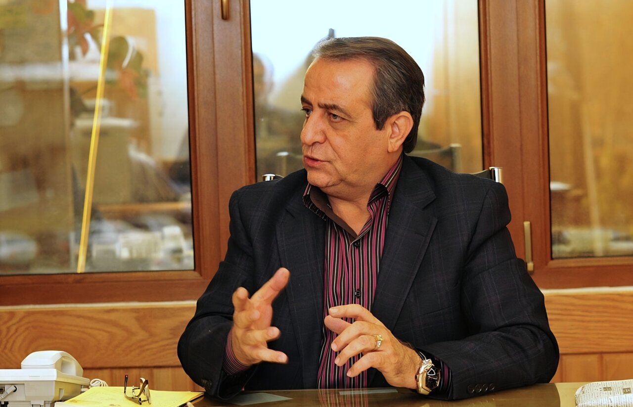 نوسانات بازار طلا و سکه در ۳۰ سال اخیر بی‌سابقه بوده است/نوسانات نرخ طلا ربطی به مسائل سیاسی جهانی ندارد/قیمت سکه حدود ۴ میلیون و ۵۰۰ هزار تومان حباب دارد