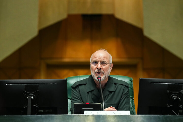 صحن علنی ۲۰ دی ماه ۱۴۰۴ مجلس شورای اسلامی - محمدباقر قالیباف رئیس مجلس