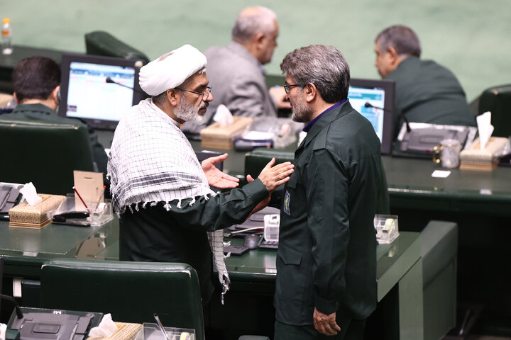 نشست علنی یکشنبه 12 بهمن ماه مجلس شورای اسلامی