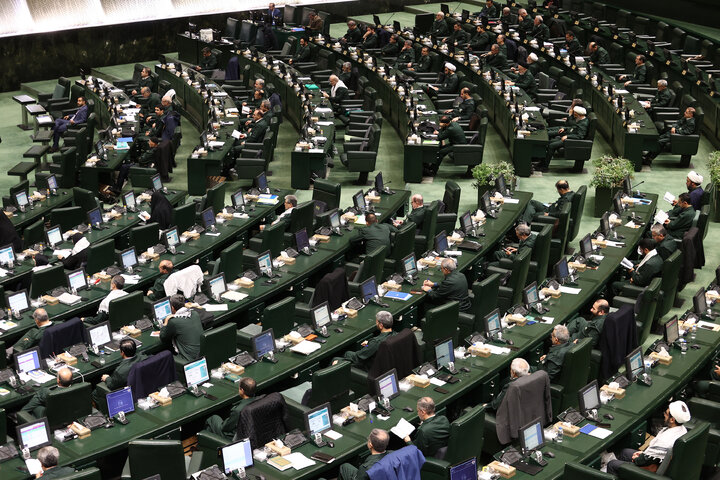 نشست علنی یکشنبه 12 بهمن ماه مجلس شورای اسلامی